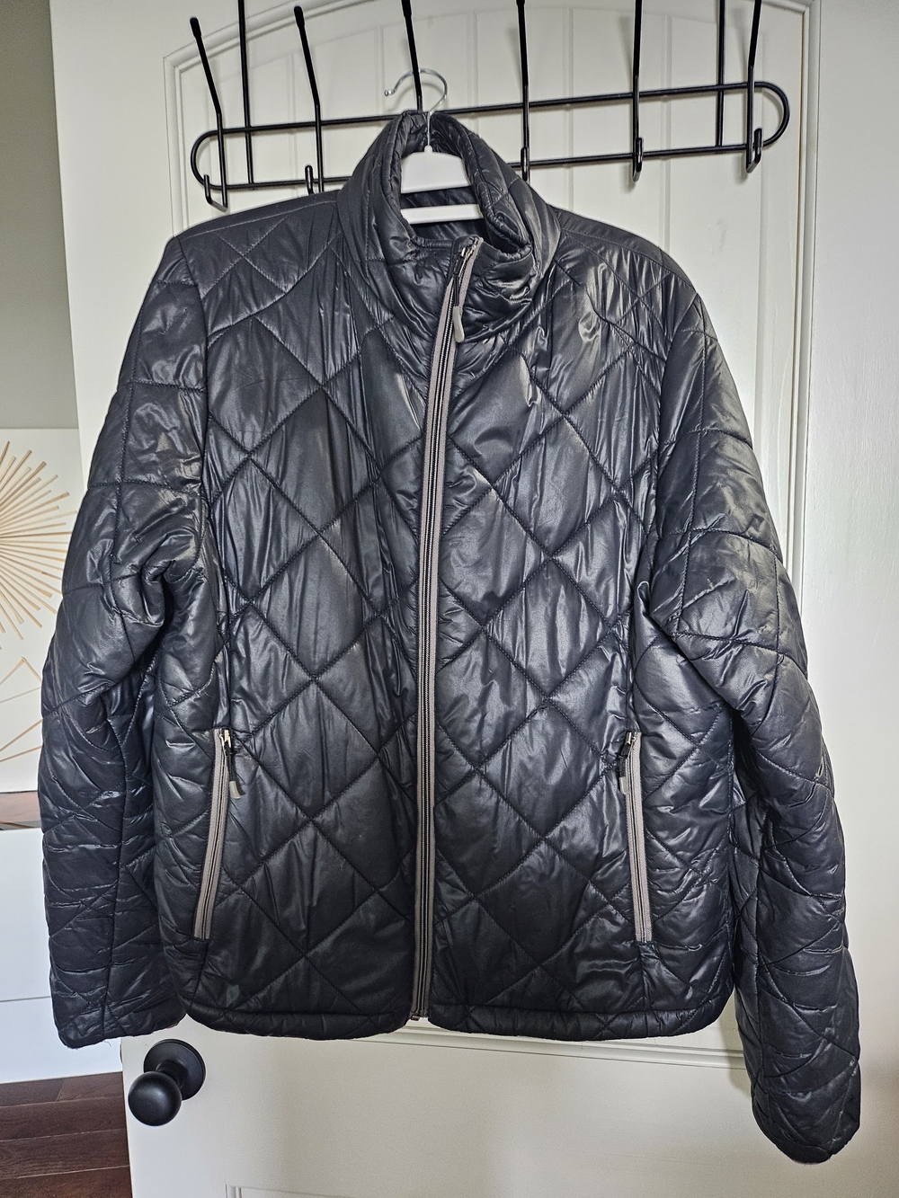 Black Diamond Quilted Puffer Jacket - Lightweight Zip Front